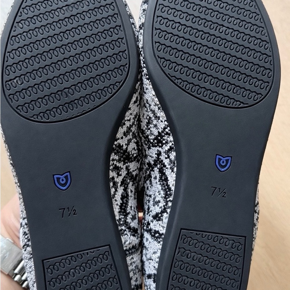 Rothy's The Point Python shoe flat 7.5 - image 5